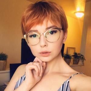 Meet your Posher, Kelsie